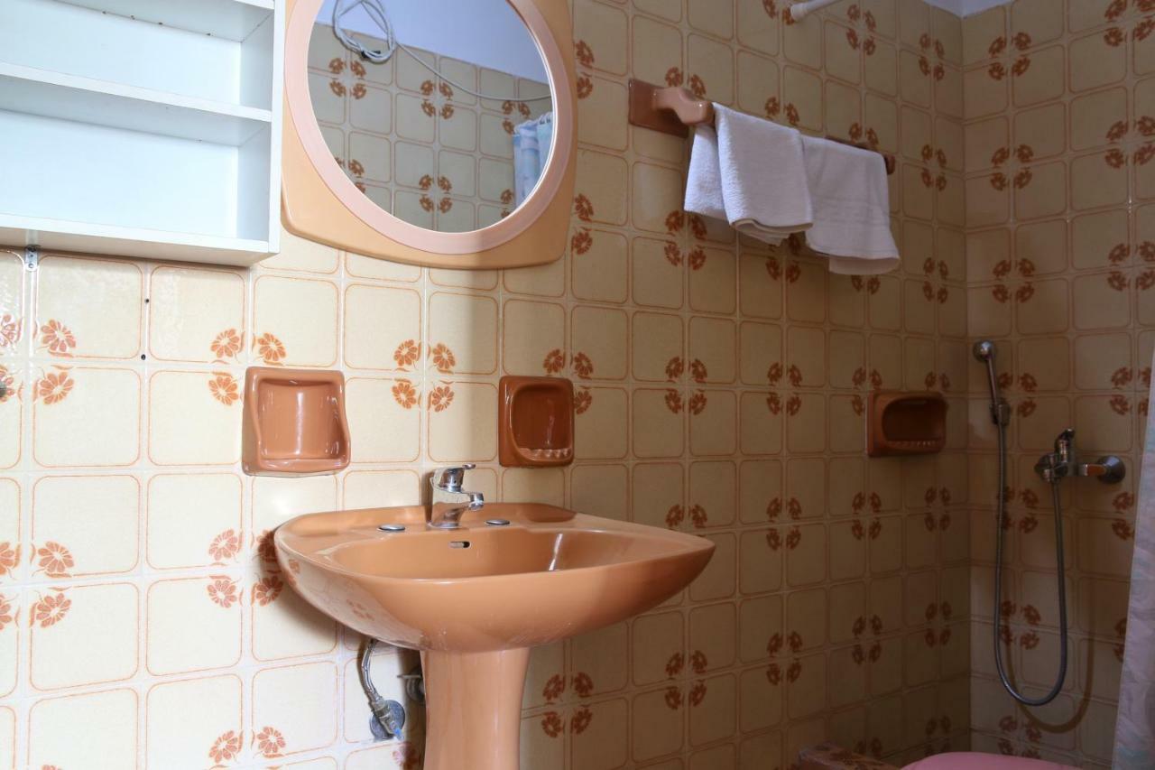 Seaview Self Catering Apartment - Helen No 1 Xiropigado Eksteriør bilde