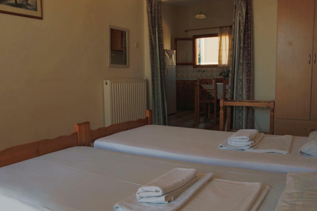 Seaview Self Catering Apartment - Helen No 1 Xiropigado Eksteriør bilde
