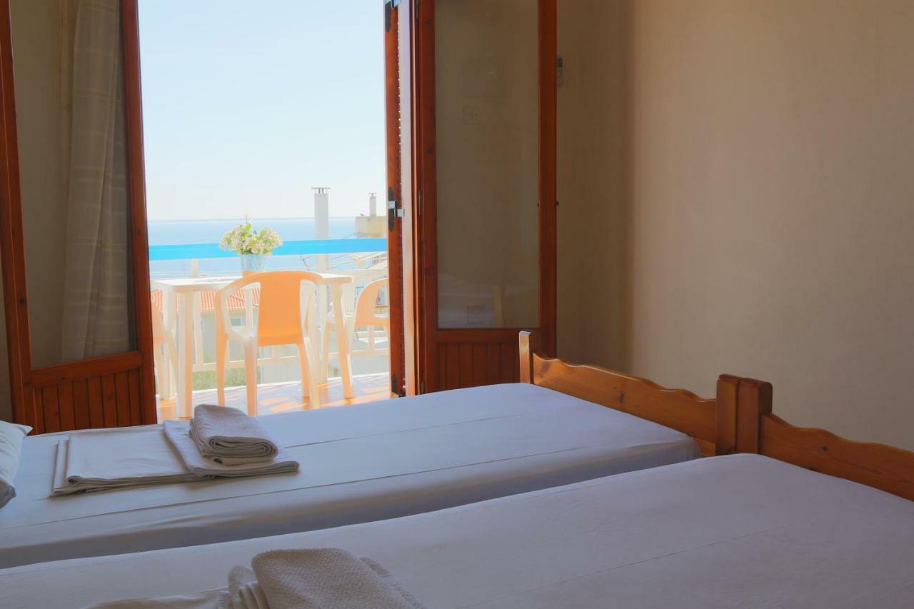 Seaview Self Catering Apartment - Helen No 1 Xiropigado Eksteriør bilde